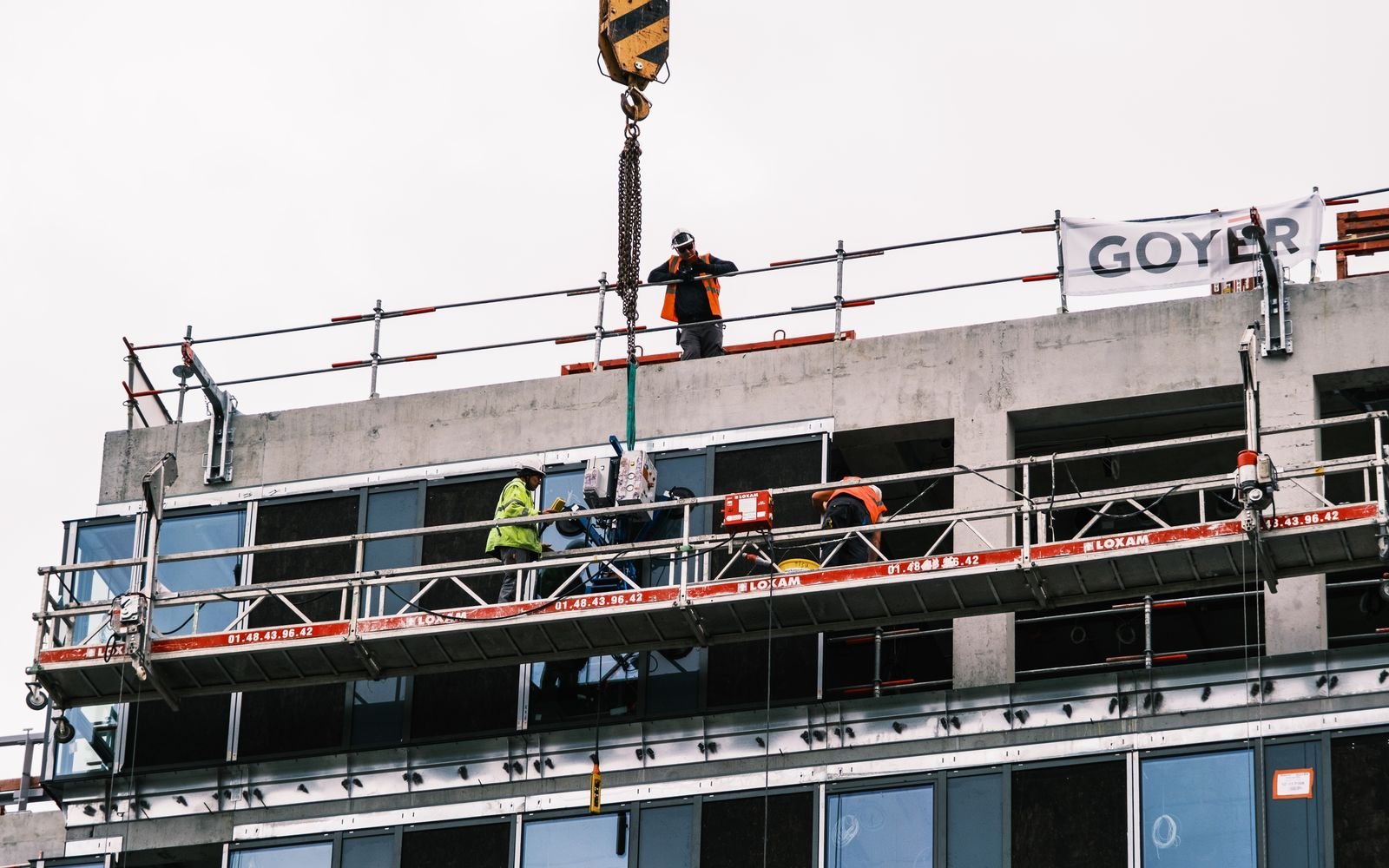 Commercial contractors at work in Cincinnati, Ohio